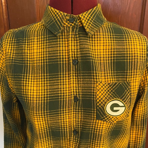 Green Bay Packers NFL Juniors Collection Green and Gold flannel shirt - Picture 4 of 5